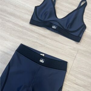 Alo yoga airlift set